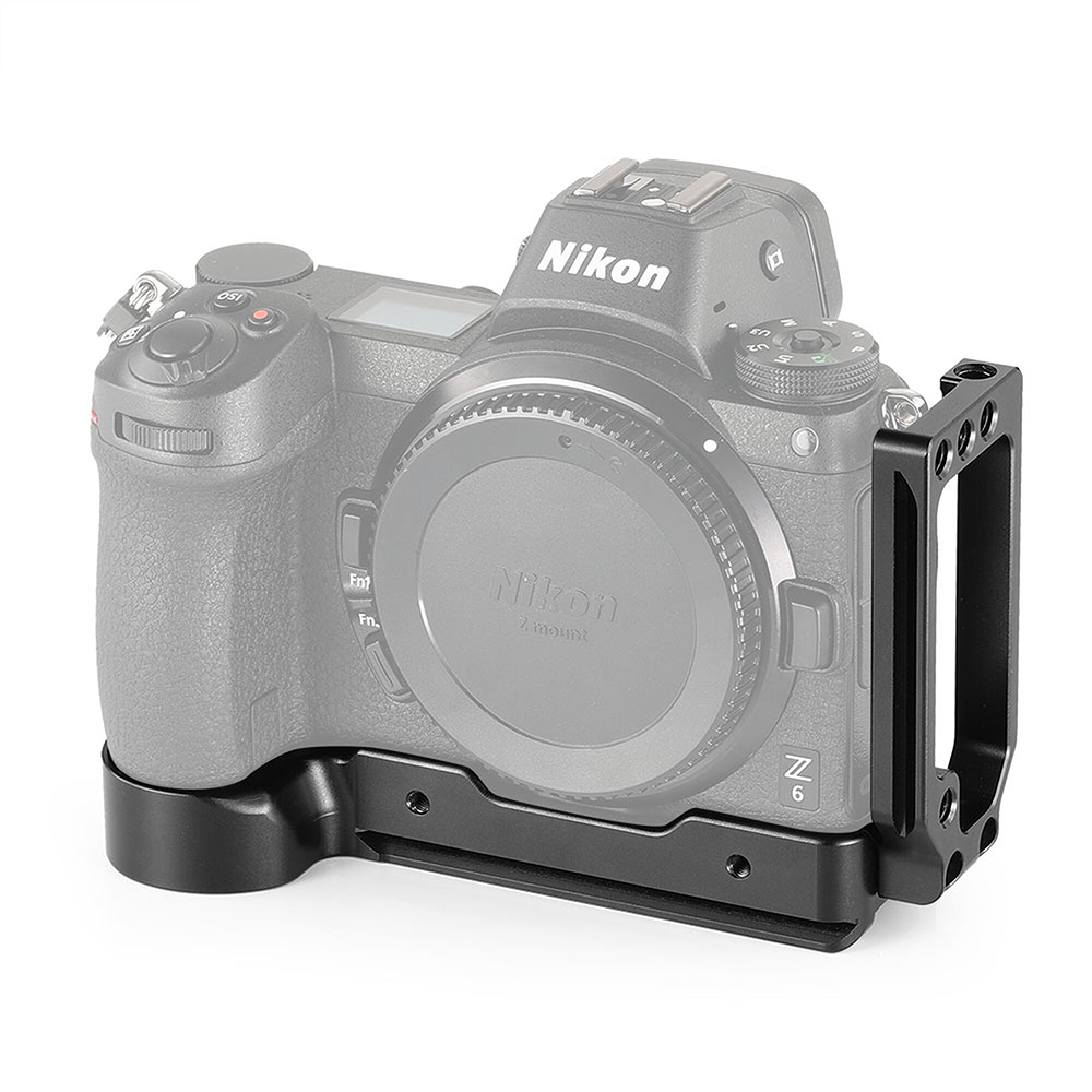 Can the Nikon WR-R11b be used with this bracket on a Nikon Z 7II?