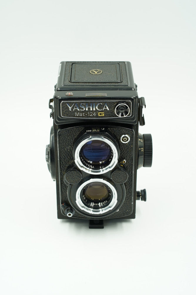 Used Yashica MAT 124 G TLR 120 Format Camera Questions & Answers